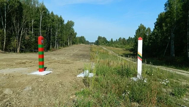 Литва отгораживается от России забором