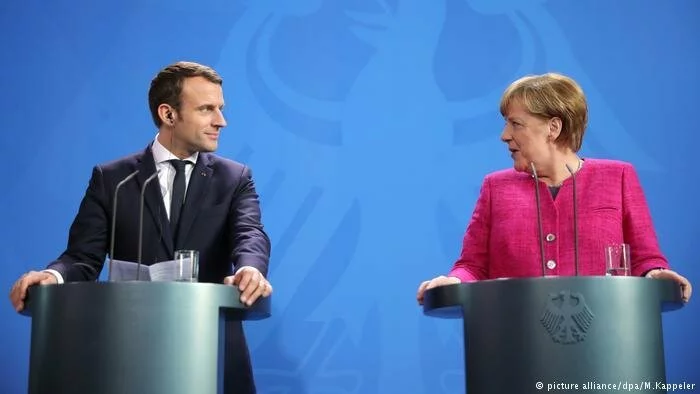 Меркель и Макрон намерены сделать «четкую рекомендацию» относительно антироссийских санкций