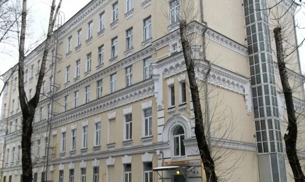 Московские власти в рамках программы реновации «по пути» снесут 320 исторических зданий
