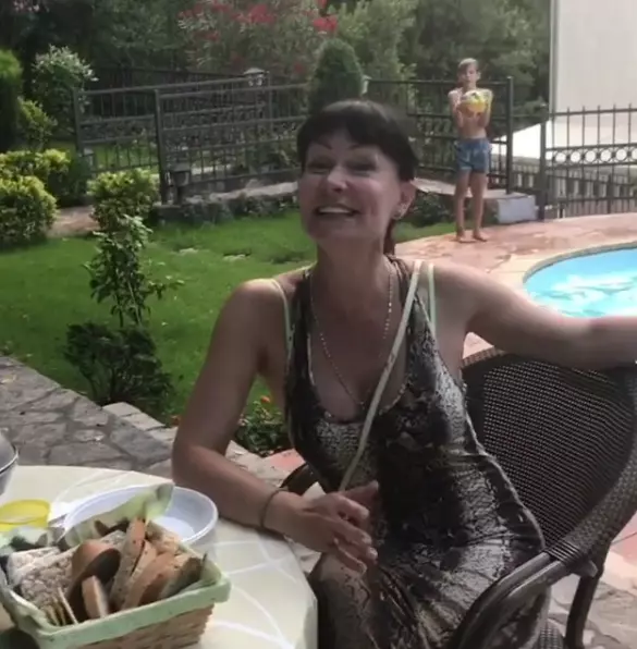 Нонна Гришаева показала двор своего дома в ЧерногориивЂЌ