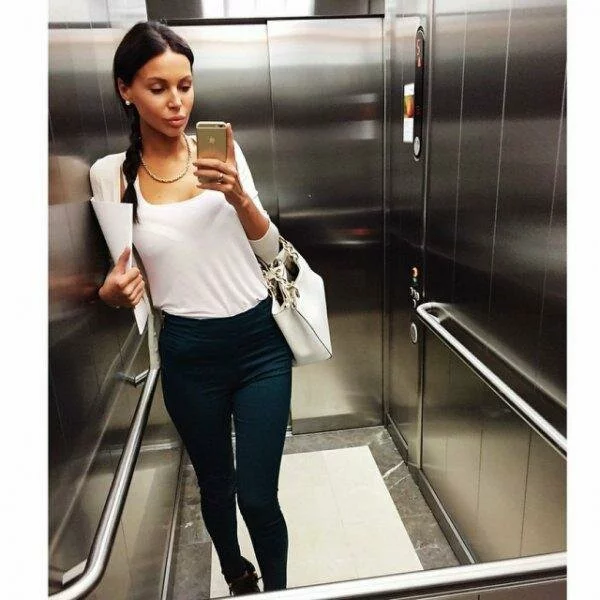 Оксана Самойлова показала в Instagram состояние живота после третьих родов