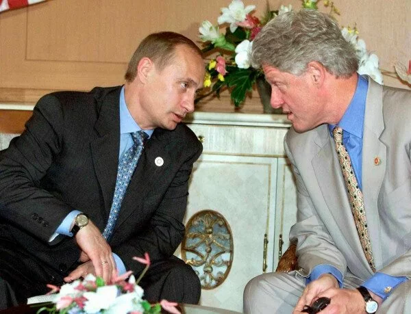 Путин предлагал Клинтону вступление России в НАТО