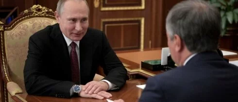 Путин предложил ввести присягу при получении гражданства России