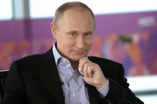 Путин рассказал Оливеру Стоуну о внедрении в его охрану организаторов покушения