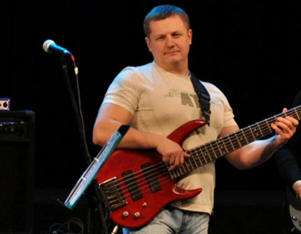 СК закончил расследование по делу о смерти бас-гитариста группы «Любэ»