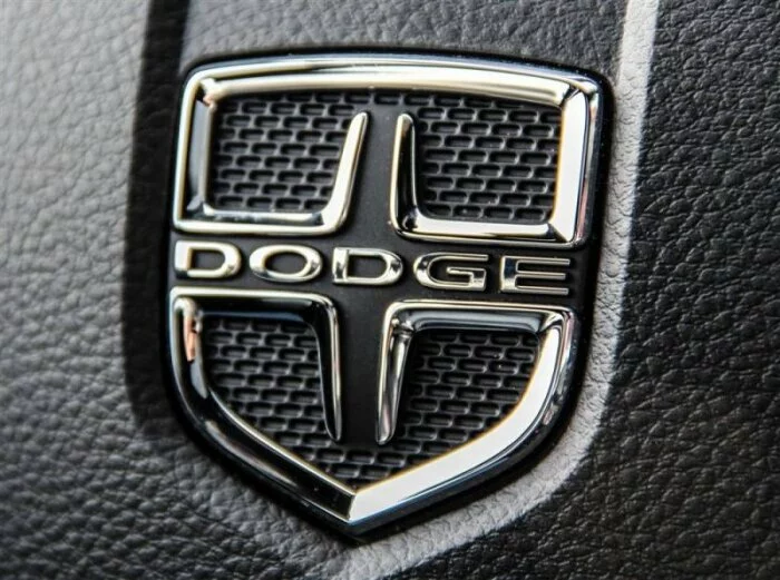 Dodge Challenger SRT Hellcat сделали шире и быстрее в разгоне