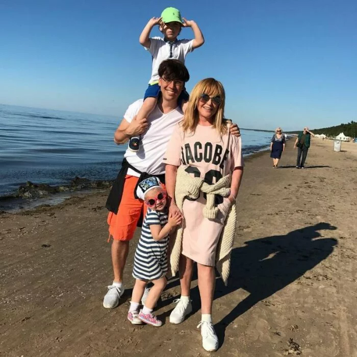 Instagram: Максим Галкин удивил семейным фото из Юрмалы