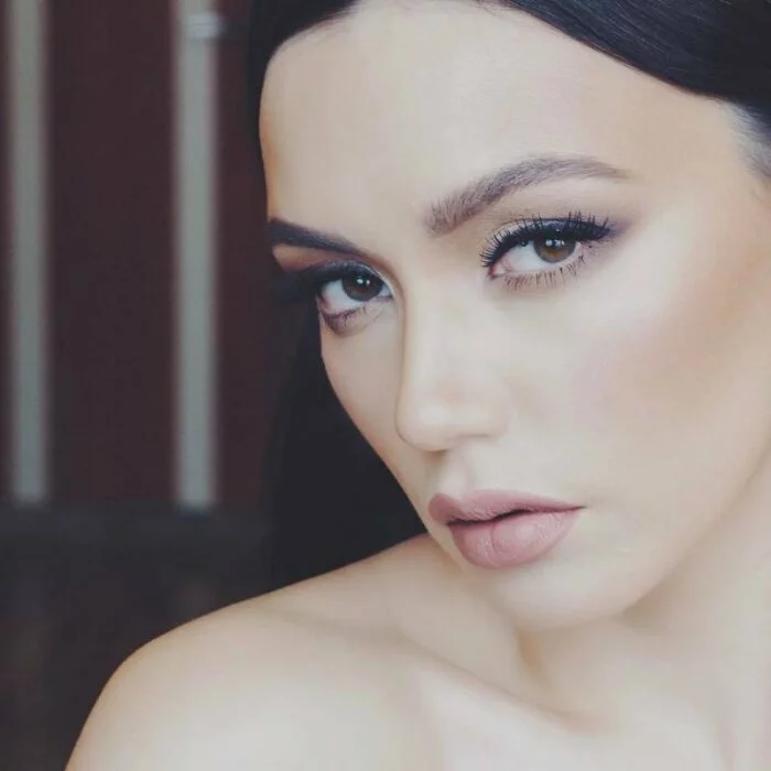 Instagram: Серябкина порадовала поклонников фотографией без белья