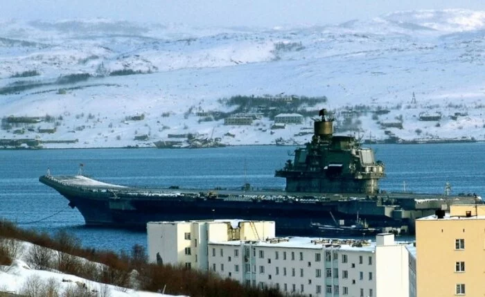 Модернизация и ремонт “Адмирала Кузнецова” обойдется в 50 млрд рублей