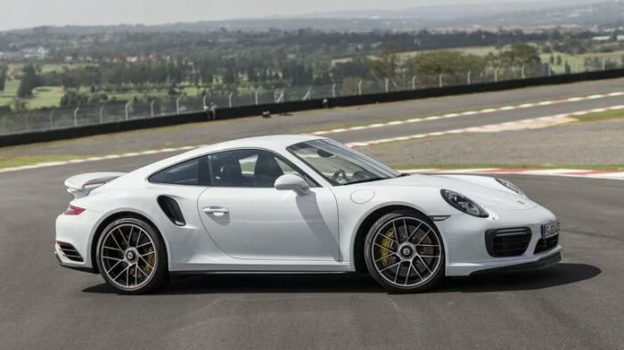 Объявлены характеристики самого экстремального Porsche 911?