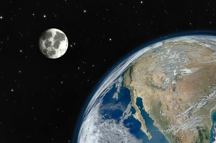 Ученые: В древности у Земли было два спутника