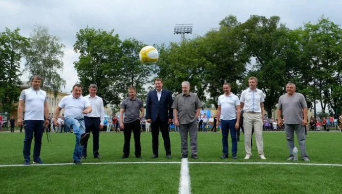 В Донецкой области открыли новые футбольные поля
