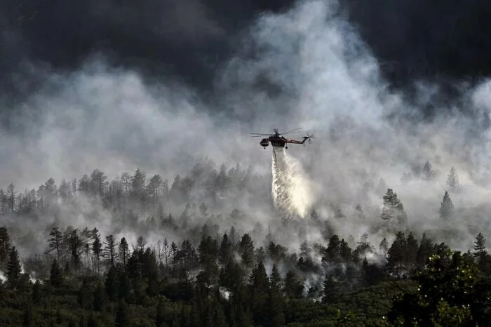 В Испании эвакуировали более 2 тыс. человек из-за лесного пожара