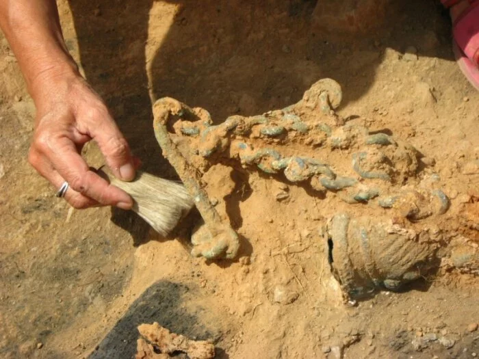В могиле древней меотки археологи нашли уникальные артефакты