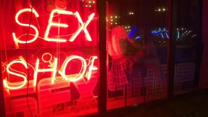 Воры в Лас-Вегасе украли из секс-шопа 30 тысяч презервативов