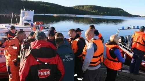 Трагедия на Ладожском озере 2017, последние новости: поиски подростков продолжаются
