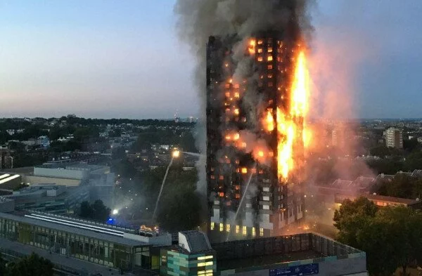 Участник ликвидации пожара 24-этажного дома в Лондоне дал откровенное интервью