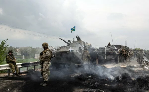 Украинская пресса сообщила о вводе на Донбасс «неожиданных войск»