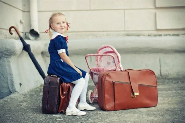 В Адлере задержали 8-летнюю девочку с большим чемоданом