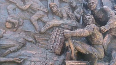В Астрахани неизвестные изуродовали памятник пограничникам?