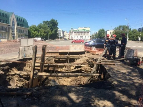 В Барнауле коммунальщики откопали человеческие кости