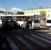 В центре образовалась пробка: на Гончарова столкнулись автобус и УАЗ