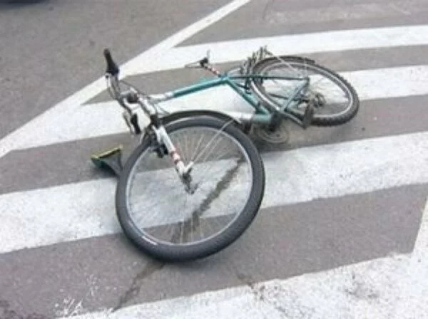 В Карачевском районе 11-летняя велосипедистка попала под грузовик