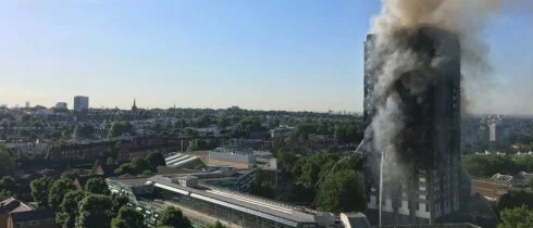 В Лондоне сильный пожар в 27-этажном доме унес жизни нескольких человек