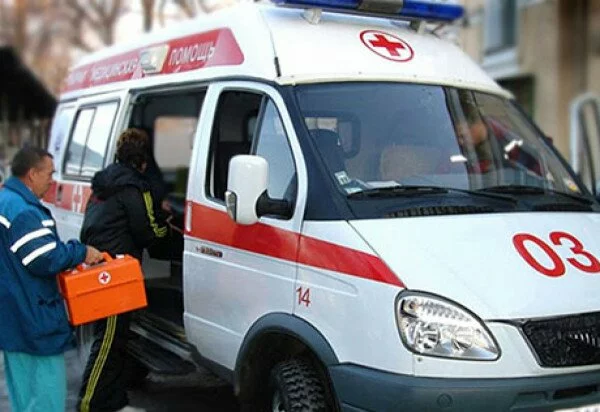 В Москве на переходе иномарка сбила мать с 3-летним ребёнком