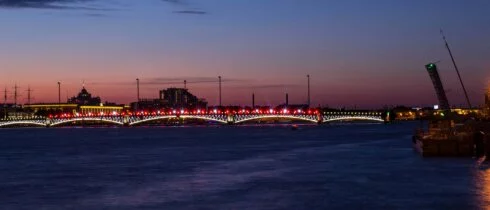 В ночь на 27 июня в Петербурге разведут все мосты через Неву, кроме Тучкова и Биржевого