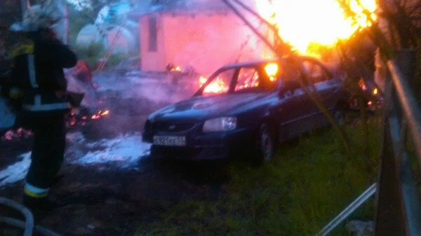 В петербургском Белоострове сгорел дом, есть погибшие