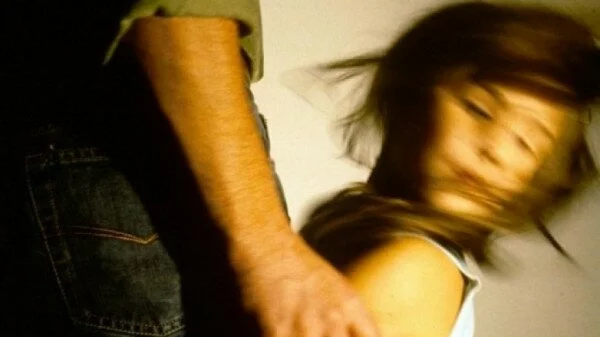 В Подмосковье педофил изнасиловал 7-летнюю девочку на детской площадке