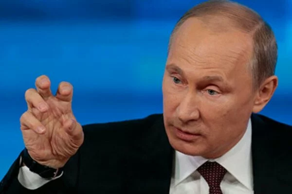 Владимир Путин неудачно пошутил с учительницей из Бурятии