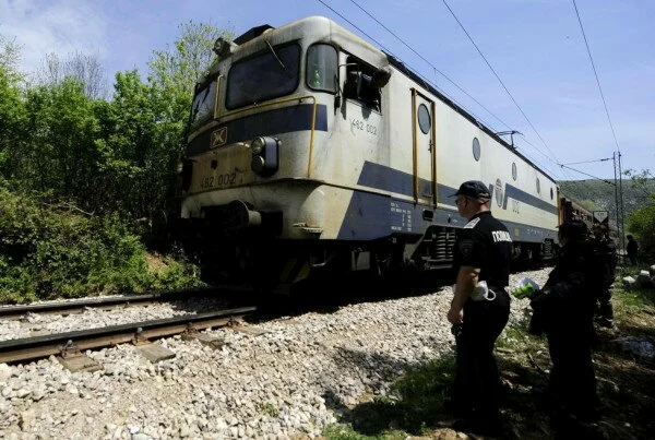В Ростовской области локомотив сбил насмерть мужчину на рельсах