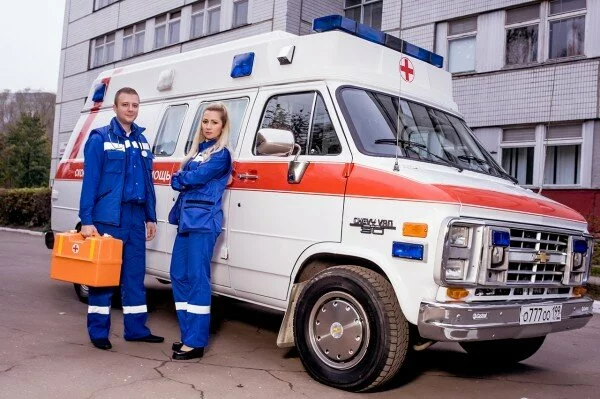 В больнице умер мужчина, обварившийся кипятком на улице Петербурга