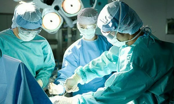 В Прикамье врач забыл леску в теле годовалой девочки