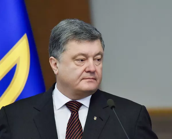 Порошенко заявил о выделении 500 млн долларов на оборону Украины сенатом США