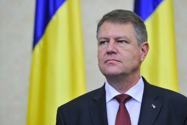 Президент Румынии отменил визит в Украину из-за местного закона об образовании