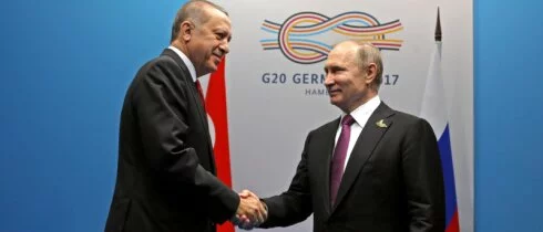 Путин обсудил по телефону с Эрдоганом ситуацию в Сирии