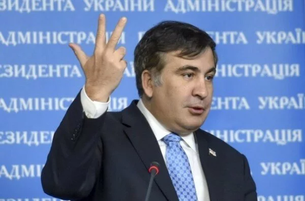 Саакашвили уволил своего пресс-секретаря за антисемитизм