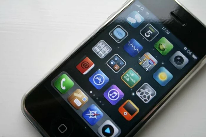 Компания Apple увеличит мощность беспроводной зарядки для iPhone