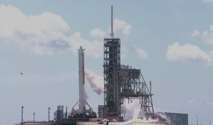 Маск разместил в Сети видео неудачных приземлений Falcon 9