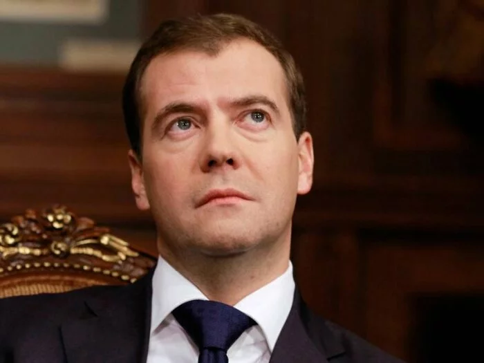 Медведев подчеркнул важность машиностроения в укреплении суверенитета РФ