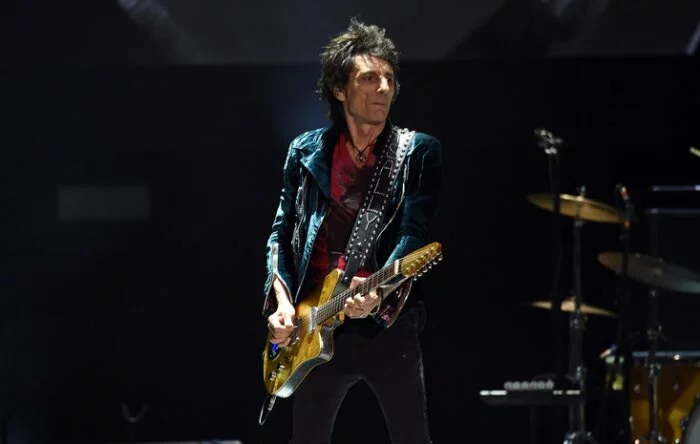 Музыкант The Rolling Stones требует ежедневного секса