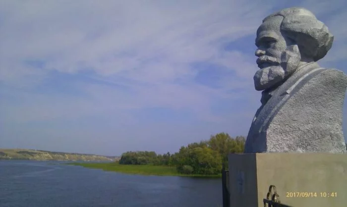 “Пешком вдоль Волги”, 123 день: Знакомство с Марксом
