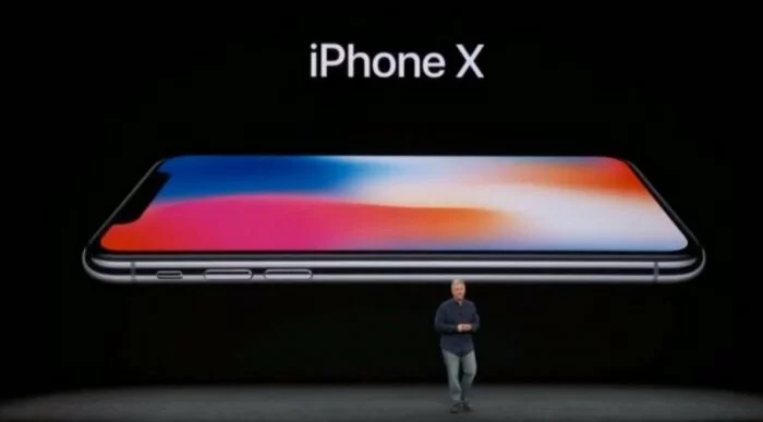 Тим Кук заявил, что считает “разумной” цену на iPhone X