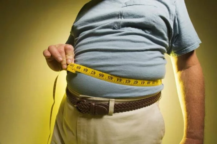 Ученые: Лишний вес снижает шансы мужчин на отцовство