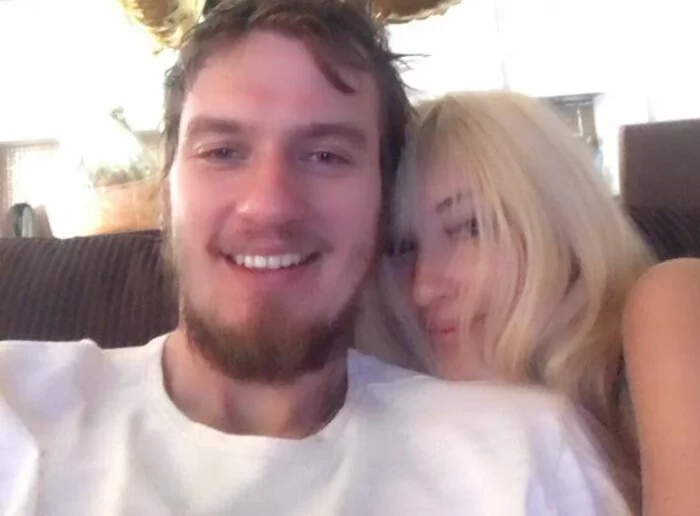 В ответ на слухи о разводе Лера Кудрявцева опубликовала фото с супругом
