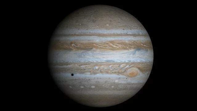 Ученые: Юпитер может столкнуться с астероидом размером с шесть Белых домов