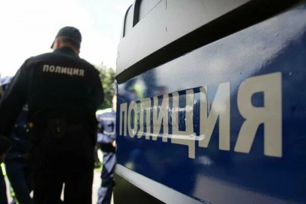 В Москве пьяный мужчина укусил полицейского за палец
